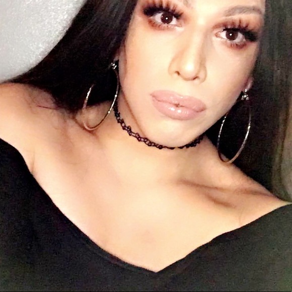 Meet your Posher, Bailey - Picture 1 of 3